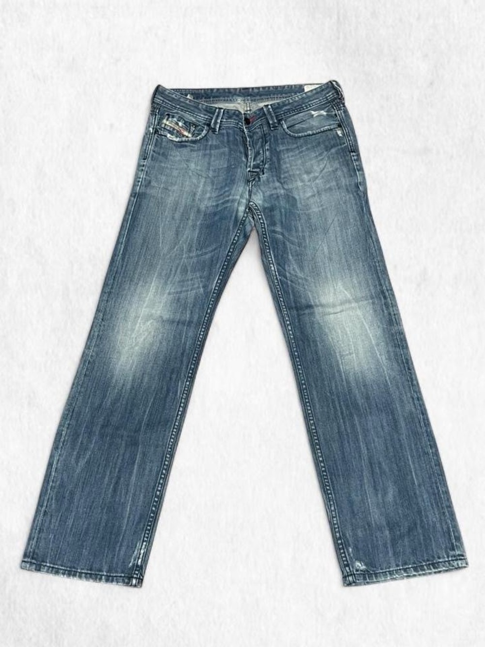 Diesel baggy LARKEE medium wash straight jeans Size 32x32